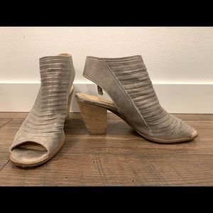 Paul Green Leather Peep Toe Sandle